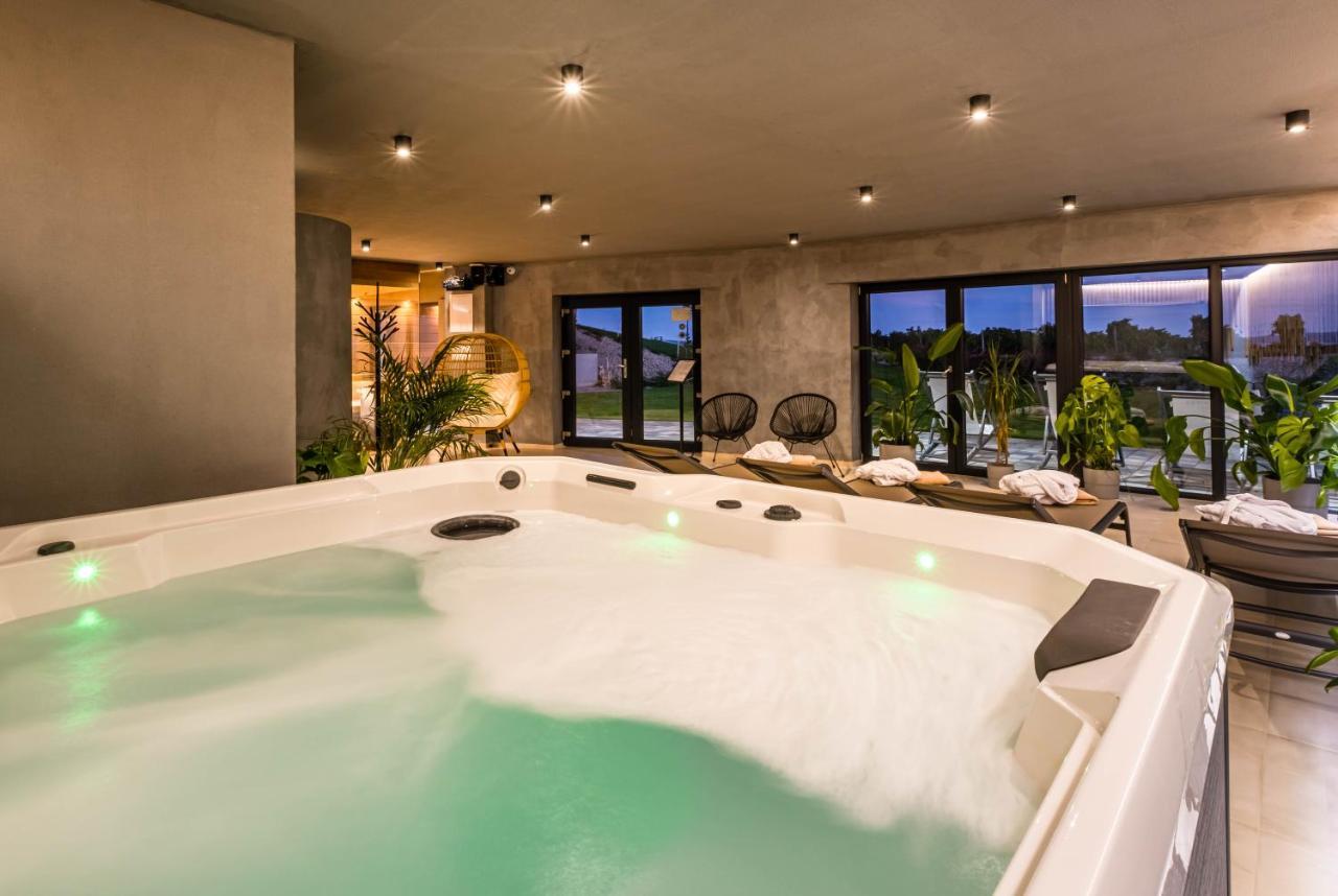 Dobosi Birtokkoezpont Bed & Breakfast Szentantalfa Ngoại thất bức ảnh